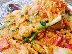 咖喱蟹-卷心菜和避孕套餐厅(Pattaya)