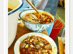 -拈签一笑黄牛肉辣卤串串