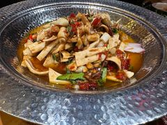 -老滇山寨•云南特色菜•地方菜•民族风情歌舞表演(金碧店)