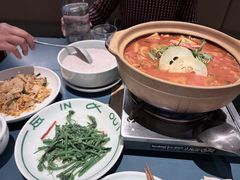 -一坐一忘云南菜(嘉里中心店)