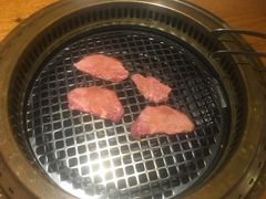 -肉魁屋·烧肉·烧鸟·酒场(高新店)