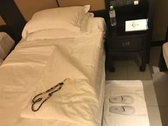 -三亚湾海居铂尔曼度假酒店