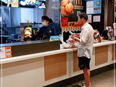 -麦当劳(田林好又多店)