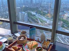 -怡豪大饭店·银顶旋转餐厅