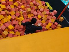 -极限PLAY运动娱乐新世界·团建派对潮玩休闲馆·室内蹦极高空游乐园