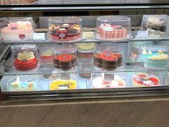 面包甜点陈列柜-哈根达斯(美罗城店)
