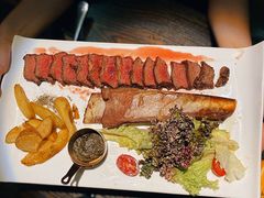 羽衣甘蓝酱牛肋骨扒-The Cheebat 锌吧·Bistro(体育西店)
