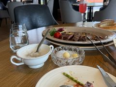 -MONICH牛排融合餐厅(和义大道购物中心店)