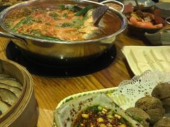 -老凯俚酸汤鱼(鸿通城店)