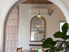 -花苑里咖啡(威远店)