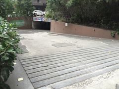 -无锡烤鸭馆中山路店-停车场