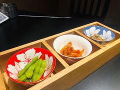 -山川小町·极番烧肉(新地假日广场店)