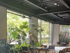 -J Create城市露营咖啡·简餐·宠物(上海动物园店)