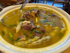 舅母子家的腊猪蹄-帅巴人舅母子腊蹄民俗村