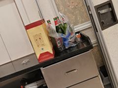 -艳阳天酒店(五里新村店)