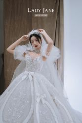 -Lady  Jane高端婚纱礼服馆