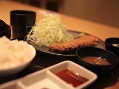-牛カツ京都勝牛(河原町蛸薬師店)
