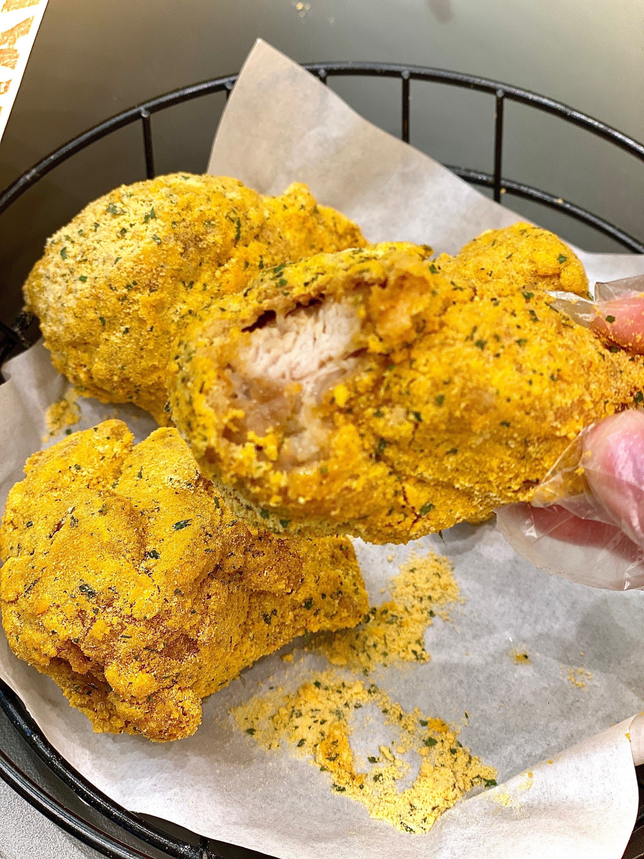 0元玩转这座城
韩式炸鸡控的姐妹有福了 半半炸鸡终于开来了杭 