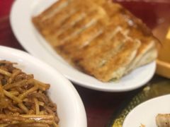 -大眼锅贴水饺(河东店)