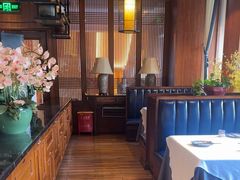 -八府香鸭·啫啫煲(华山路店)