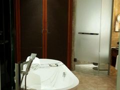 -三亚湾海居铂尔曼度假酒店