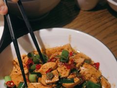 -爱碗亭·鲜炒湖南菜(壹城中心店)