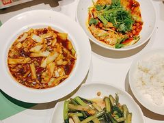 -鑫小城故事·藕汤·家常菜(台北一路总店)