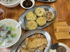 -洲心明记烧肉大粥(总店)