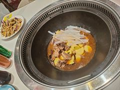-人民公社铁锅炖·东北菜(卫国道店)