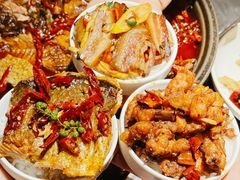 -辣尚瘾·烤鱼·新川菜(牡丹园直营店)
