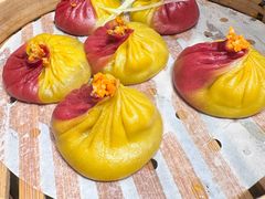 手拆蟹黄小笼-苏小柳手工点心(人民广场分院)
