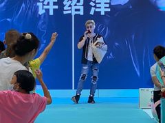 -红星美凯龙(浦江店)