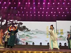 -南风大剧院莎梦二人转剧场