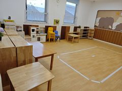 -婴智贝佳蒙特梭利早教托育中心(杨浦店)