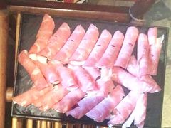 -老牌坊云南鱼豆花火锅(爱建店)