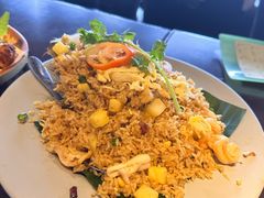 -大头虾越式风味餐厅(光明广场店)