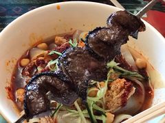 -烤肉小伙烤肉店