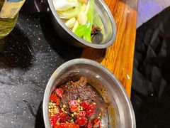 -地锅公社·现炒地锅鸡·地锅鱼·夜宵(罗锦路店)