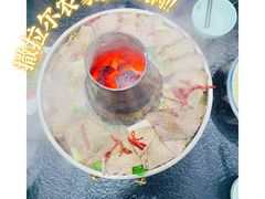 -撒拉人家.酸菜牦牛肉火锅