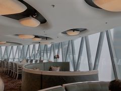 -广州塔卢特斯法国旋转餐厅