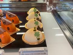 -Salon de The de Joel Robuchon(外滩18号店)