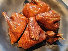 脆炸乳鸽-荣小馆(安达仕店)