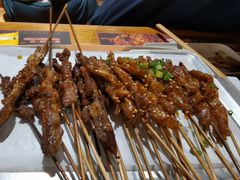 烤羔羊肉串-木屋烧烤(龙华店)
