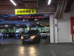 -松江万达广场-停车场