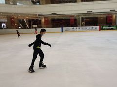 -陈露国际冰上中心(天津嘉里汇店)