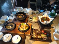 -穹六人间 people 6(岳阳路店)