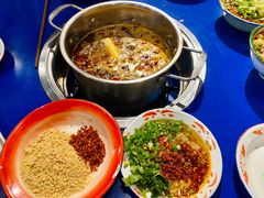 -马路边边串串香(延庆环球新意广场店)