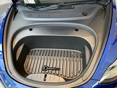 -TESLA 特斯拉(广州天环广场体验店)