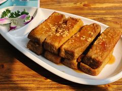 自磨黑豆腐-胡桃里音乐酒馆(郴州友阿国际广场店)
