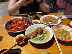 -琥珀老六龙虾(四里河店)